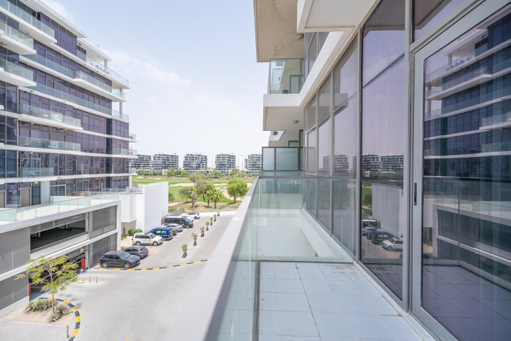 Apartment Escape24 Luxury Golf Promenade Damac Hills *